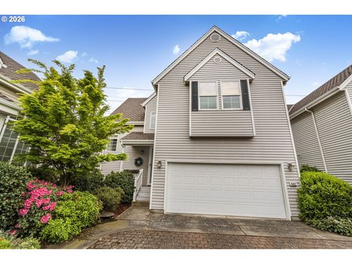 482 Covey Ln, Eugene, OR, 97401-8851 | Card Image