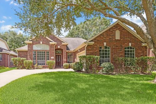 318 Brook Forest Trail, Sugar Land, TX, 77478 | Card Image