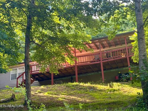 376 Norris View Dr, New Tazewell, TN, 37825-2460 | Card Image
