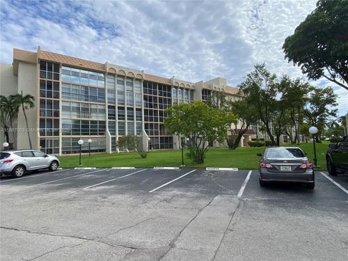 apt-512-851 Three Islands Blvd, Hallandale Beach, FL, 33009-7810 | Card Image
