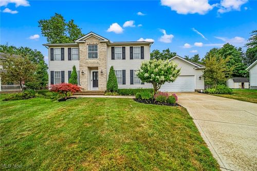 7570 Manry Ct, Mentor, OH, 44060-3690 | Card Image
