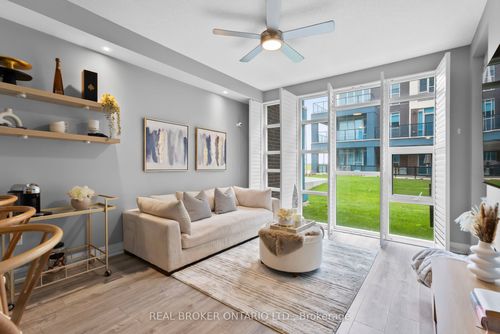 110-10 Concord Pl, Grimsby, ON, L3M0G6 | Card Image