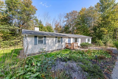 30 Farmer Dr, Gilford, NH, 03249-7531 | Card Image