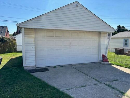 1425 Moran Ave, Lincoln Park, MI, 48146-3849 | Card Image