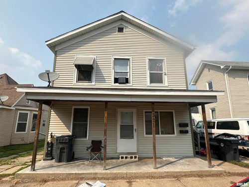 321 Caroline St, Pekin, IL, 61554-3143 | Card Image