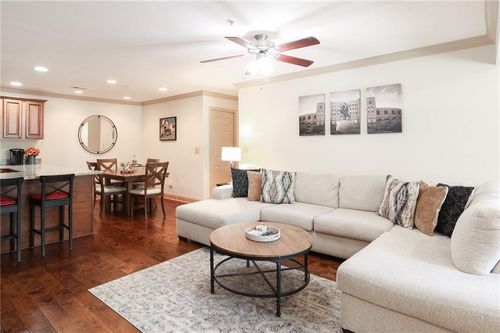 204 Madison Ln Se, Smyrna, GA, 30080-7863 | Card Image