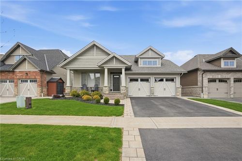 94 Anastasia Blvd, Smithville, ON, L0R2A0 | Card Image