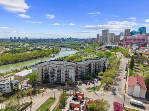 215-9507 101 Ave Nw, Edmonton, AB, T5H4R1 | Card Image
