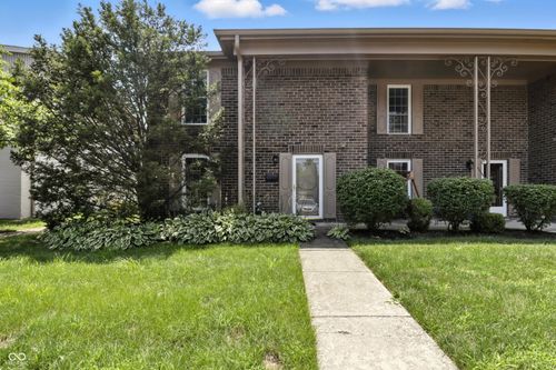 4221 Dahlia Ct, Indianapolis, IN, 46220-5727 | Card Image