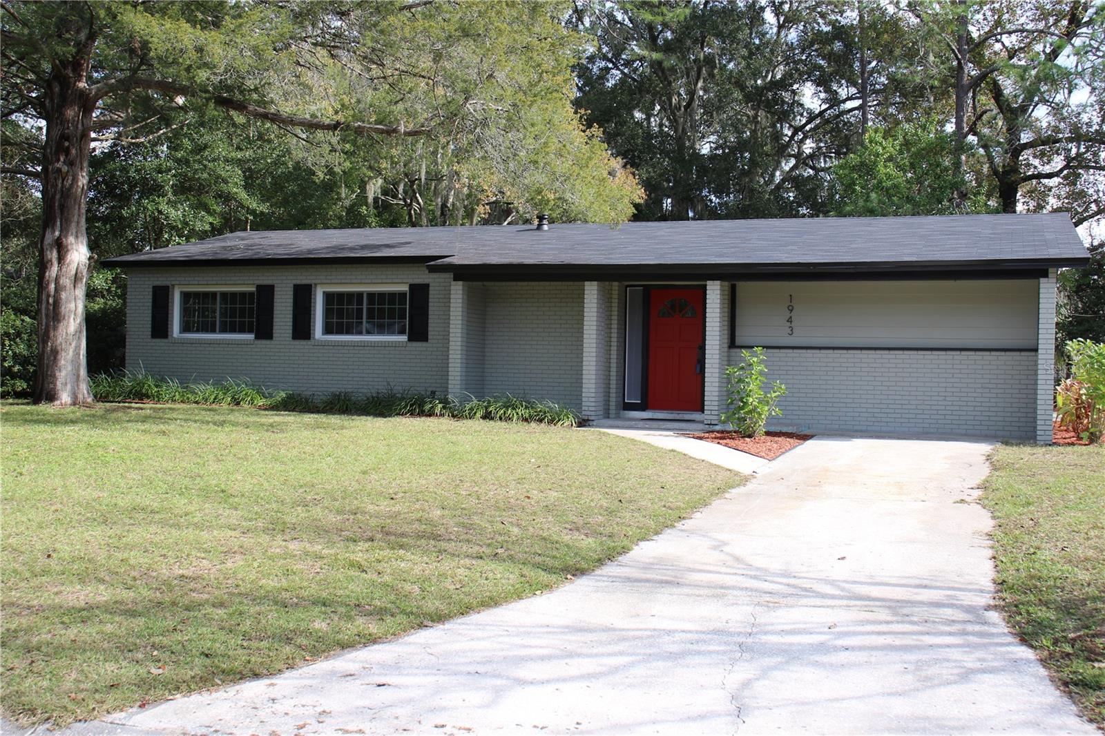 1943 Ne 15th Terrace, For Sale in Gainesville Zoocasa
