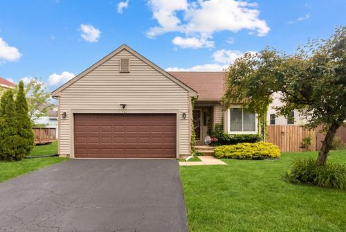 1862 Grosse Pointe Cir, Hanover Park, IL, 60133-6722 | Card Image