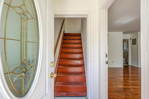 39 54th St, Woodside, NY, 11377-3342 | Card Image