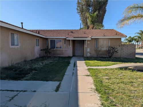624 Kesha Ct, San Jacinto, CA, 92583 | Card Image