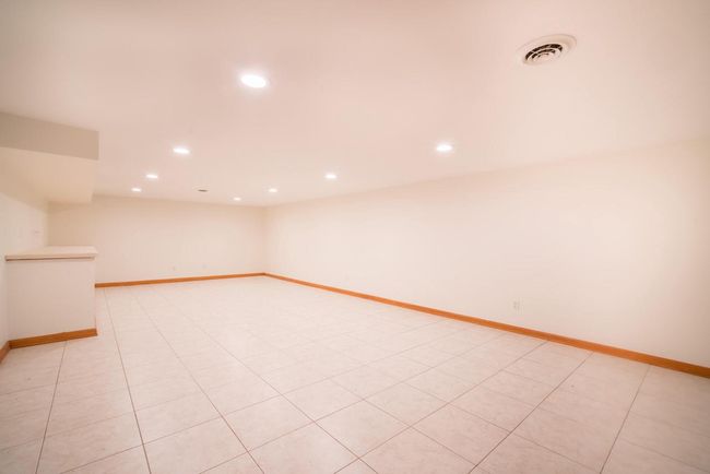 7515 N Beach Drive, House other with 4 bedrooms, 4 bathrooms and null parking in Fox Point WI | Image 32