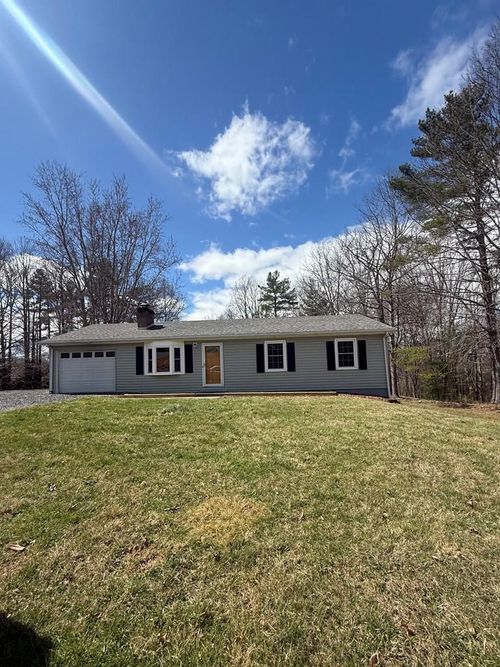 155 Lonesome Dove Dr, Woodlawn, VA, 24381-1331 | Card Image