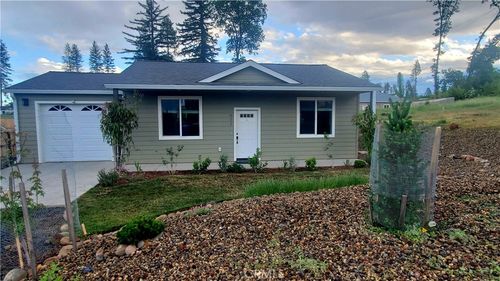 611 Sunset Dr, Paradise, CA, 95969-3026 | Card Image