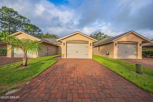 114 Tuscany Villas Dr, Edgewater, FL, 32141-8122 | Card Image