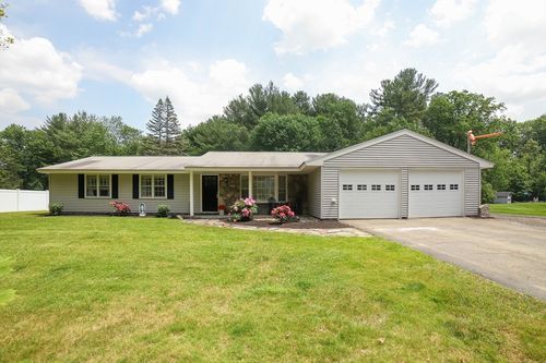 40 Old Stage Rd, Chelmsford, MA, 01824-4529 | Card Image