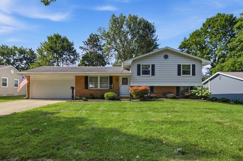 27 Avon Dr, Lexington, OH, 44904-1013 | Card Image