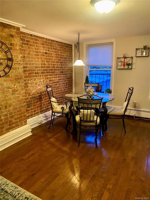 4-118 Main St, Nyack, NY, 10960-3132 | Card Image