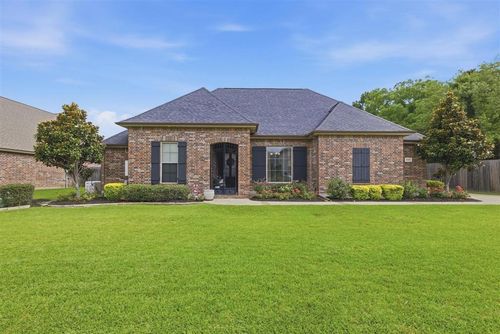 900 Worthington Blvd, Lake Charles, LA, 70605-6657 | Card Image