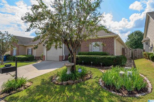 1072 Fairbank Ln, CHELSEA, AL, 35043-7233 | Card Image