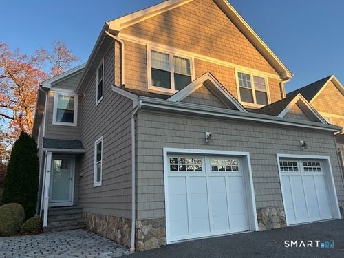 a-61 Aiken St, Norwalk, CT, 06851-2045 | Card Image