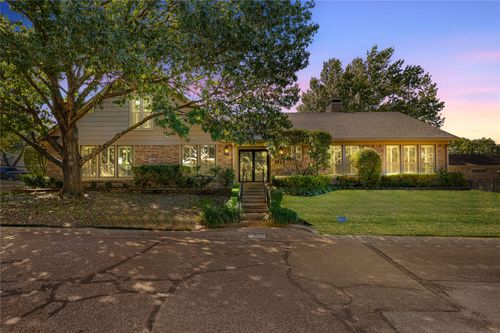 3901 Old Mill Rd, Waco, TX, 76710-1345 | Card Image