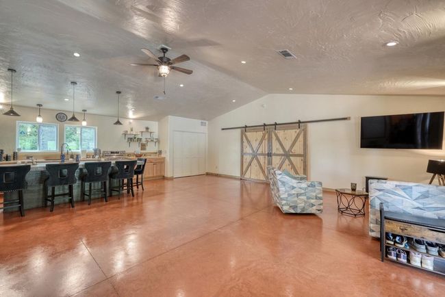 1529 Cedar View Ln, Home with 1 bedrooms, 2 bathrooms and 2 parking in Hiawassee GA | Image 13