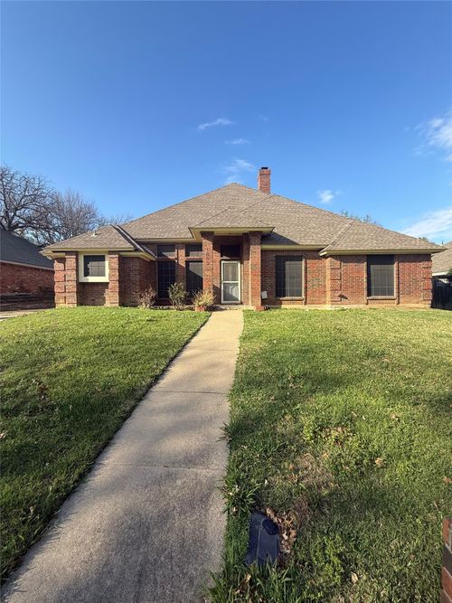 1009 Village Wood Court, Arlington, TX, 76012 | Card Image