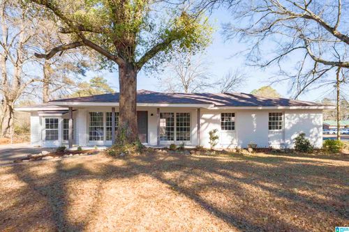 2901 Teresa Ave, HUEYTOWN, AL, 35023-3041 | Card Image