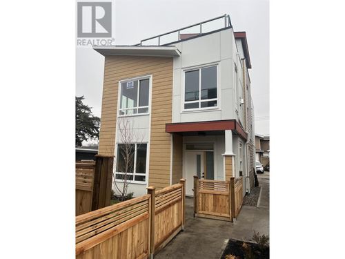 750 Raymer Ave, Kelowna, BC, V1Y4Z8 | Card Image