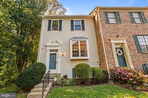 4548 Little River Run Dr, Annandale, VA, 22003-3543 | Card Image