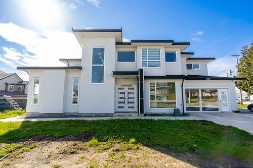 9185 139 St, Surrey, BC, V3V5X5 | Card Image
