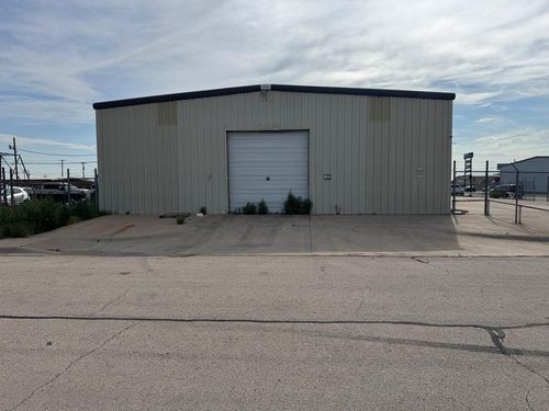 1409 Connell St, Midland, TX, 79701-7976 | Card Image