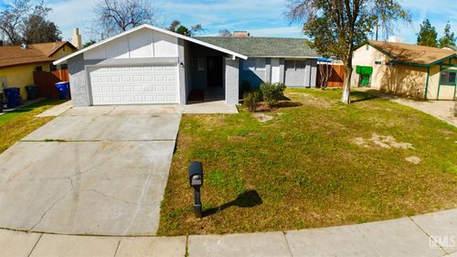 4205 Lantados St, Bakersfield, CA, 93307 | Card Image