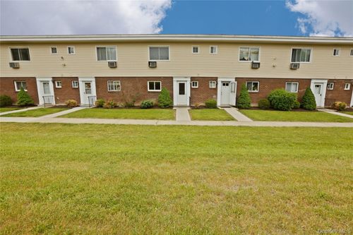 5-881 Albany Post Rd, New Paltz, NY, 12561-4100 | Card Image