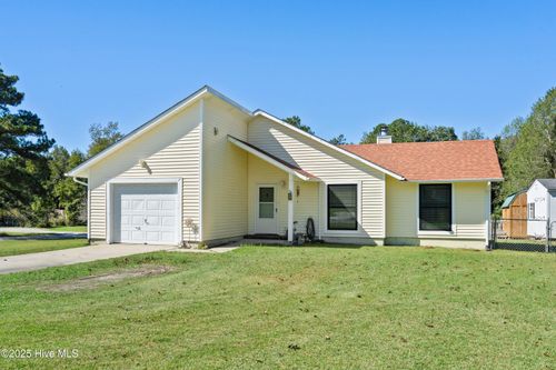 100 Natalie Ln, Hubert, NC, 28539-3545 | Card Image