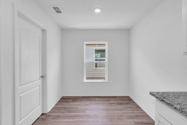 37119 Whippoorwill Ct, Home with 3 bedrooms, 2 bathrooms and null parking in Hilliard FL | Image 9