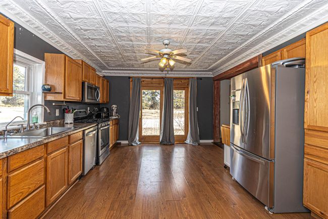 10-Kitchen.jpg | Image 10