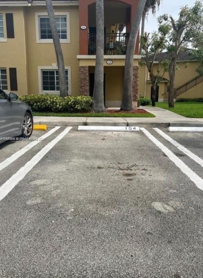 UNIT-104 - 3395 Ne 9 Th St, Condo with 3 bedrooms, 2 bathrooms and null parking in Homestead FL | Image 4