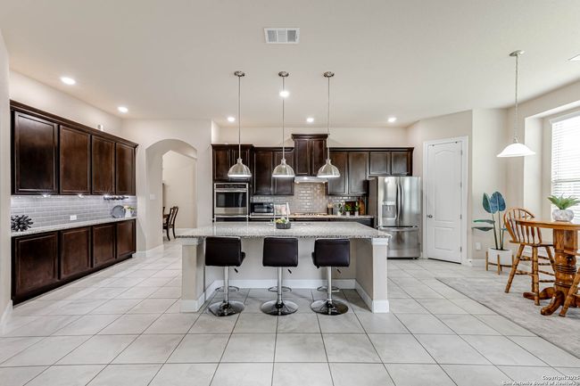 10539 Far Reaches Ln, House other with 5 bedrooms, 4 bathrooms and null parking in Helotes TX | Image 4