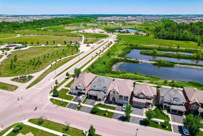244 Mclaughlin Ave, House other with 4 bedrooms, 5 bathrooms and 6 parking in Milton ON | Image 38