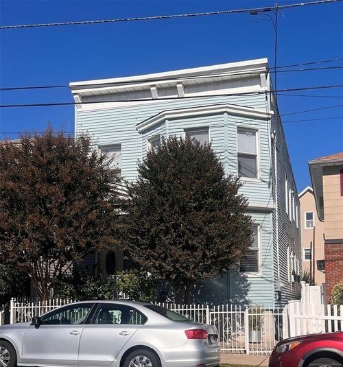 37 Wilson Ave, Kearny, NJ, 07032-1939 | Card Image