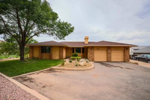 1942 Acacia Pl, St George, UT, 84790-6700 | Card Image