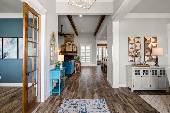 321 Kenyon Ct, House other with 4 bedrooms, 4 bathrooms and null parking in Granbury TX | Image 4
