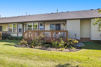 1823 Wexford Drive, Condo with 2 bedrooms, 2 bathrooms and null parking in Ypsilanti MI | Image 3