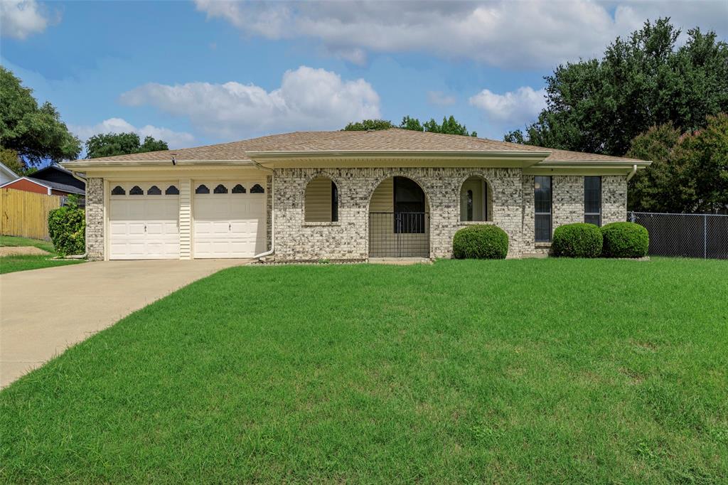 Westpark Dr, Benbrook, TX 76126