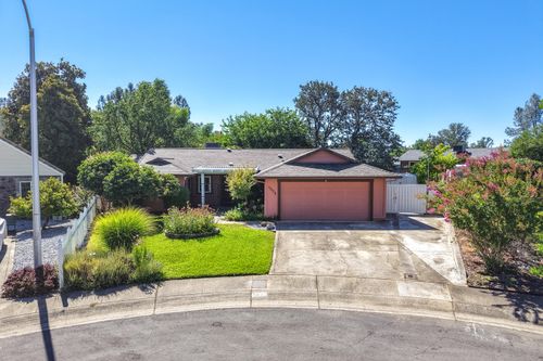 1075 Goodview Way, Redding, CA, 96003 | Card Image