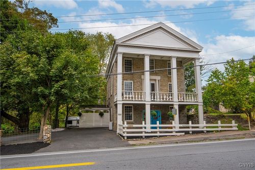 9523 Main St, Holland Patent, NY, 13354-3816 | Card Image